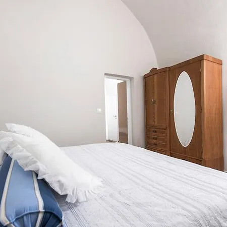 Villa Iokasti Fira (Santorini)
